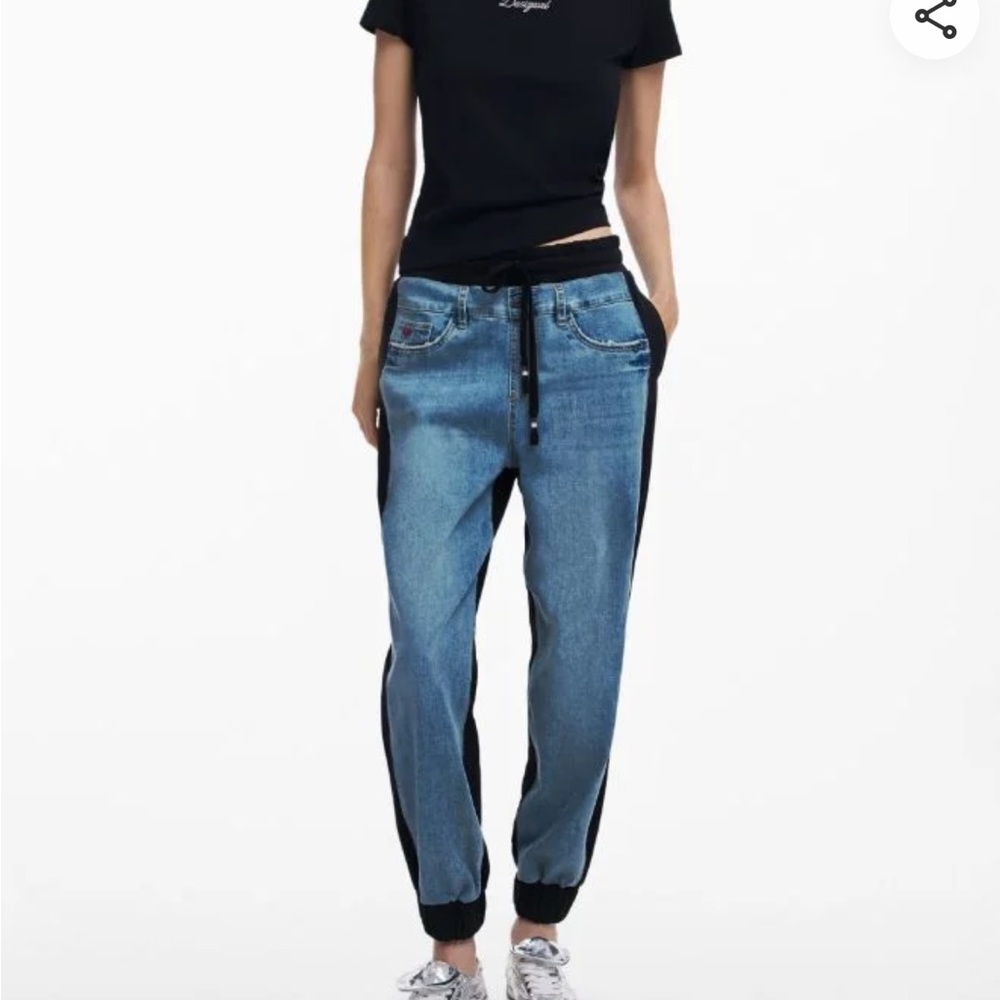 Desigual Stylish Blue and Black Women's Contrast Jogger Jeans